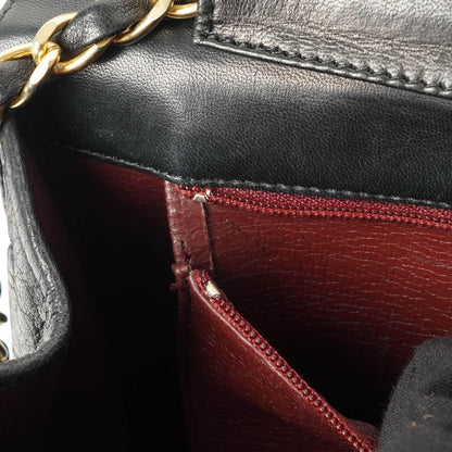 Chanel Small Classic Lammleder Flap Bag mit 24K goldplattierten Beschlägen Sehr gut
