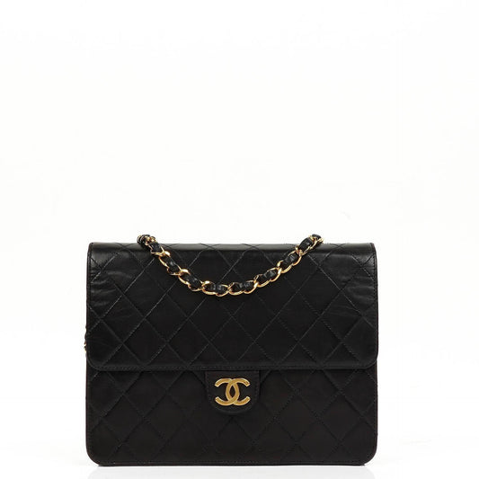 Chanel kleine Classic Flap Tasche aus Lammleder mit 24K vergoldeter Hardware