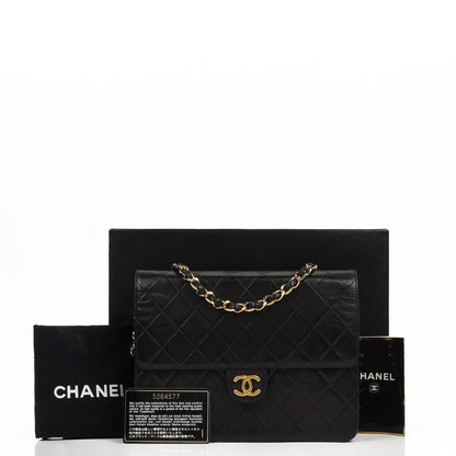 Chanel kleine Classic Flap Tasche aus Lammleder mit 24K vergoldeter Hardware