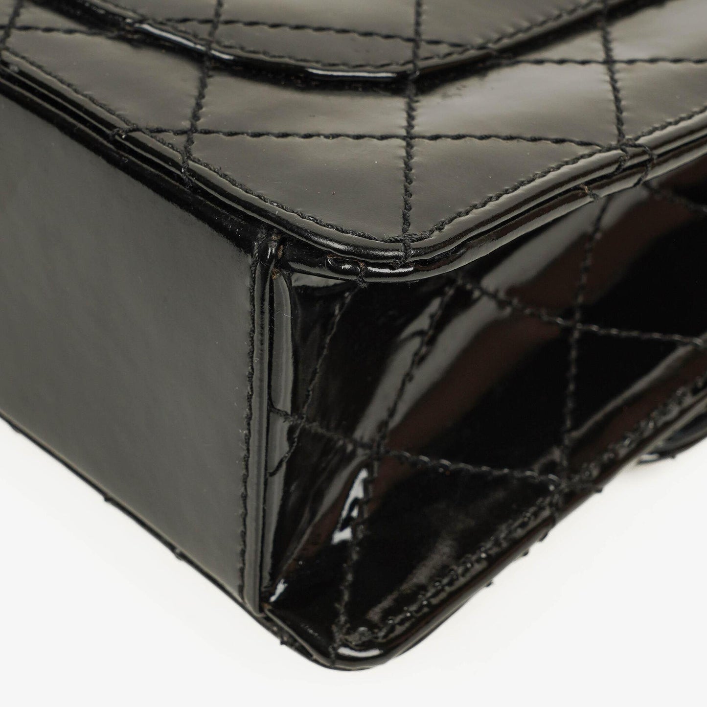 Chanel Kleine Classic Single Flap Tasche aus schwarzem gestepptem Lackleder mit 24K vergoldeter Hardware