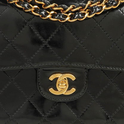 Chanel Kleine Classic Single Flap Tasche aus schwarzem gestepptem Lackleder mit 24K vergoldeter Hardware