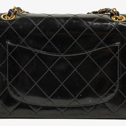 Chanel Kleine Classic Single Flap Tasche aus schwarzem gestepptem Lackleder mit 24K vergoldeter Hardware