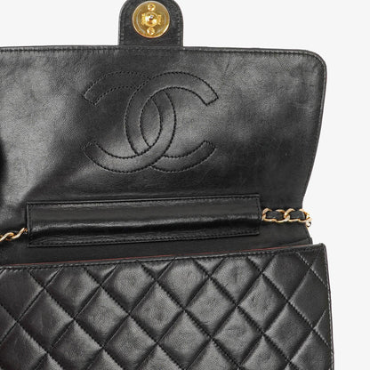 Chanel Kleine Classic Single Flap Tasche Schwarzes Gestepptes Lammleder mit 24K Gold-beschichteten Beschlägen