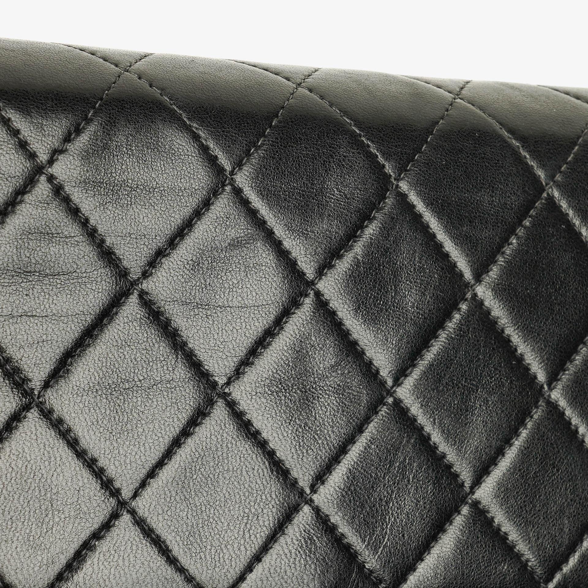 Chanel Kleine Classic Single Flap Tasche aus schwarzem gestepptem Lammleder mit 24K vergoldeten Beschlägen