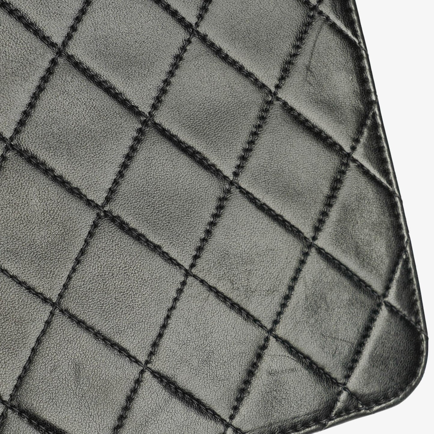 Chanel Kleine Classic Single Flap Tasche aus schwarzem gestepptem Lammleder mit 24K vergoldeten Beschlägen