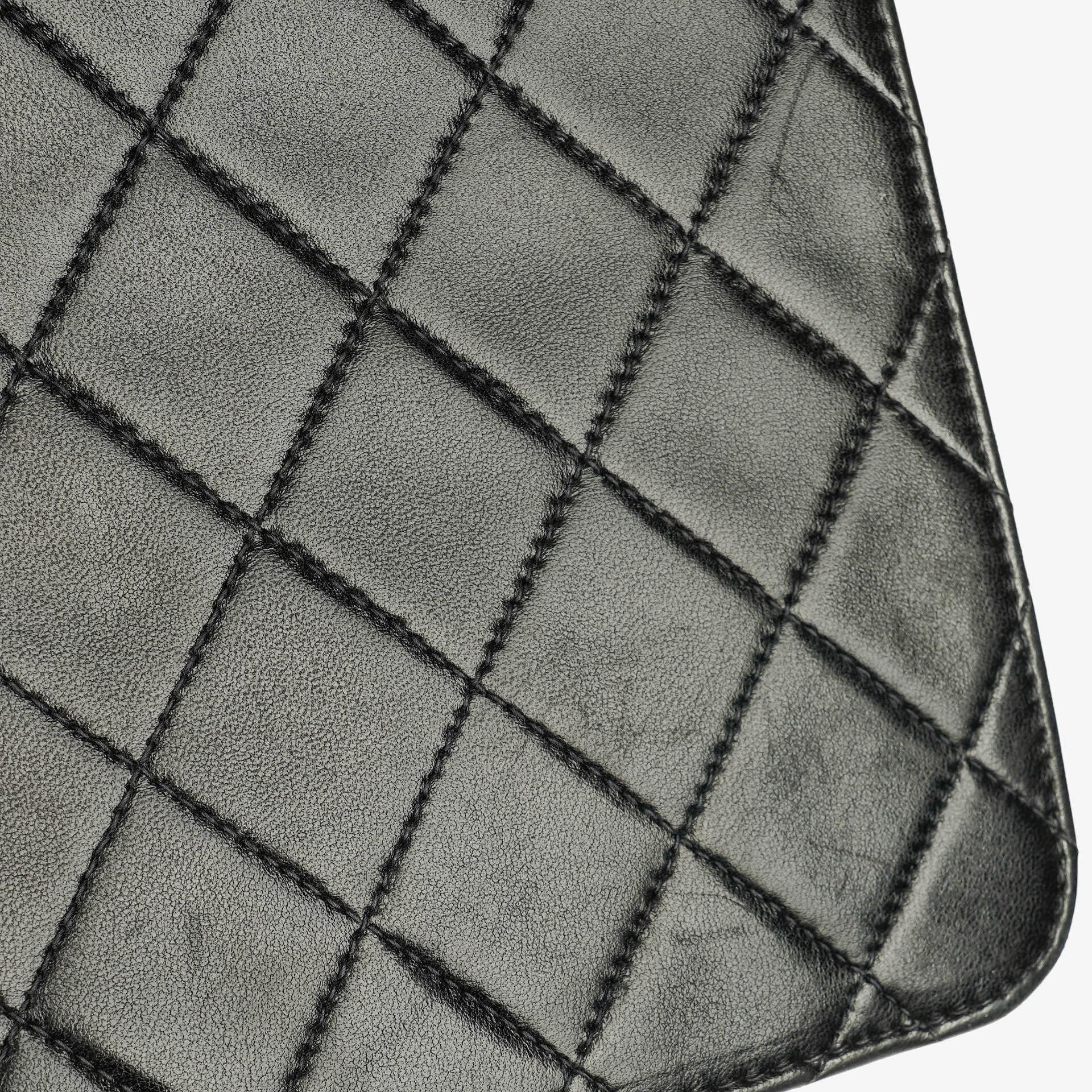 Chanel Kleine Classic Single Flap Tasche aus schwarzem gestepptem Lammleder mit 24K vergoldeten Beschlägen