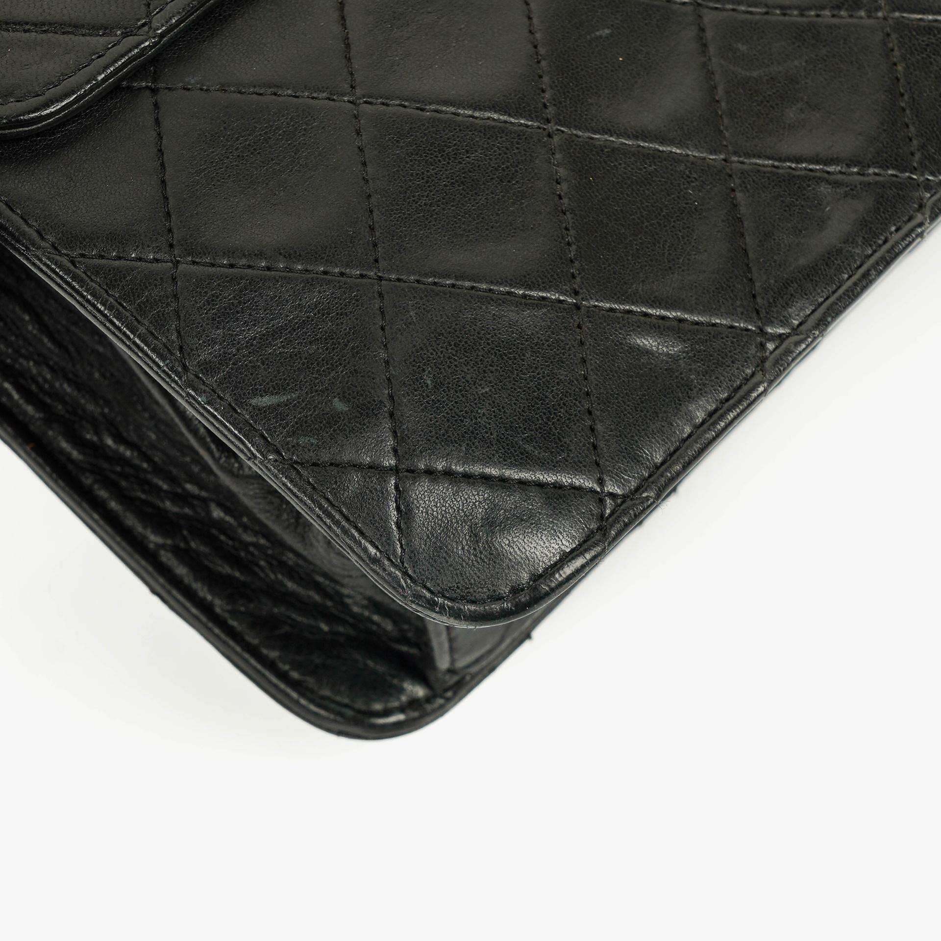 Chanel Kleine Classic Single Flap Tasche aus schwarzem gestepptem Lammleder mit 24K vergoldeter Hardware