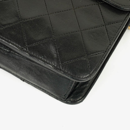 Chanel Kleine Classic Single Flap Tasche aus schwarzem gestepptem Lammleder mit 24K vergoldeter Hardware