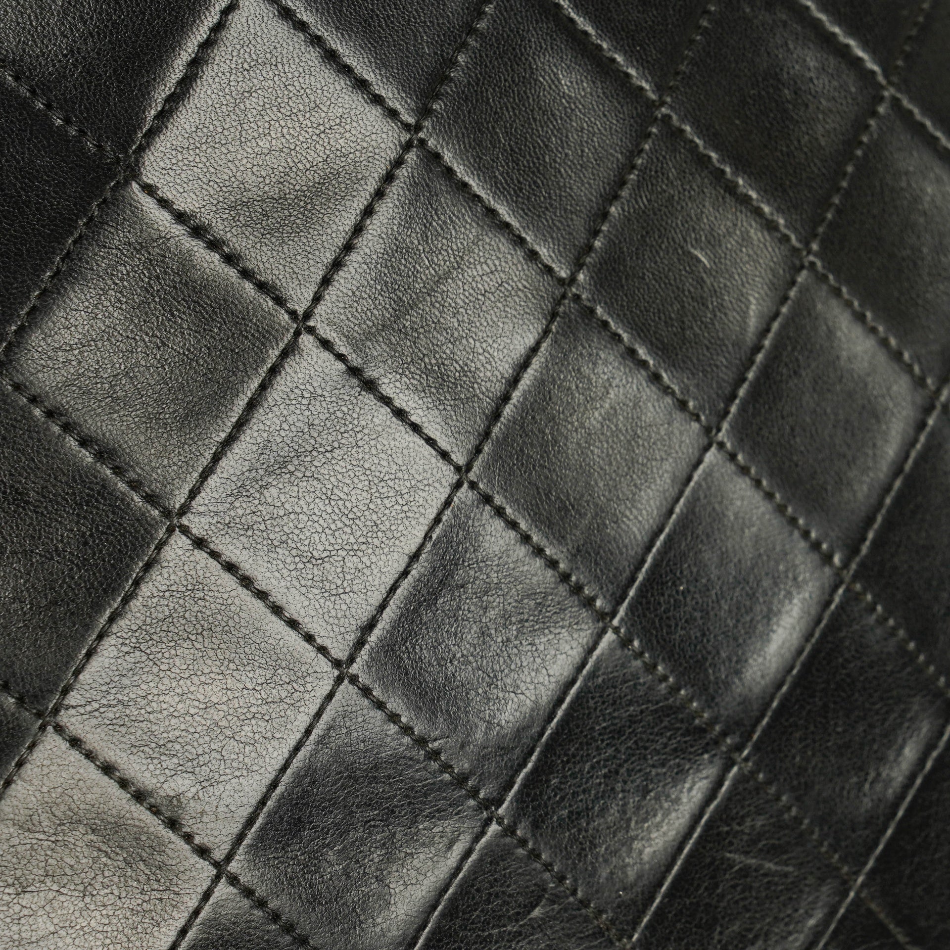 Chanel Kleine Classic Single Flap Tasche aus schwarzem gestepptem Lammleder mit 24K vergoldeter Hardware
