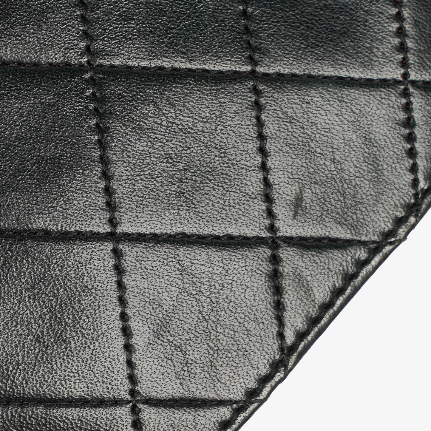Chanel Small Classic Single Flap Tasche aus schwarzem gestepptem Lammleder mit 24K vergoldeten Beschlägen
