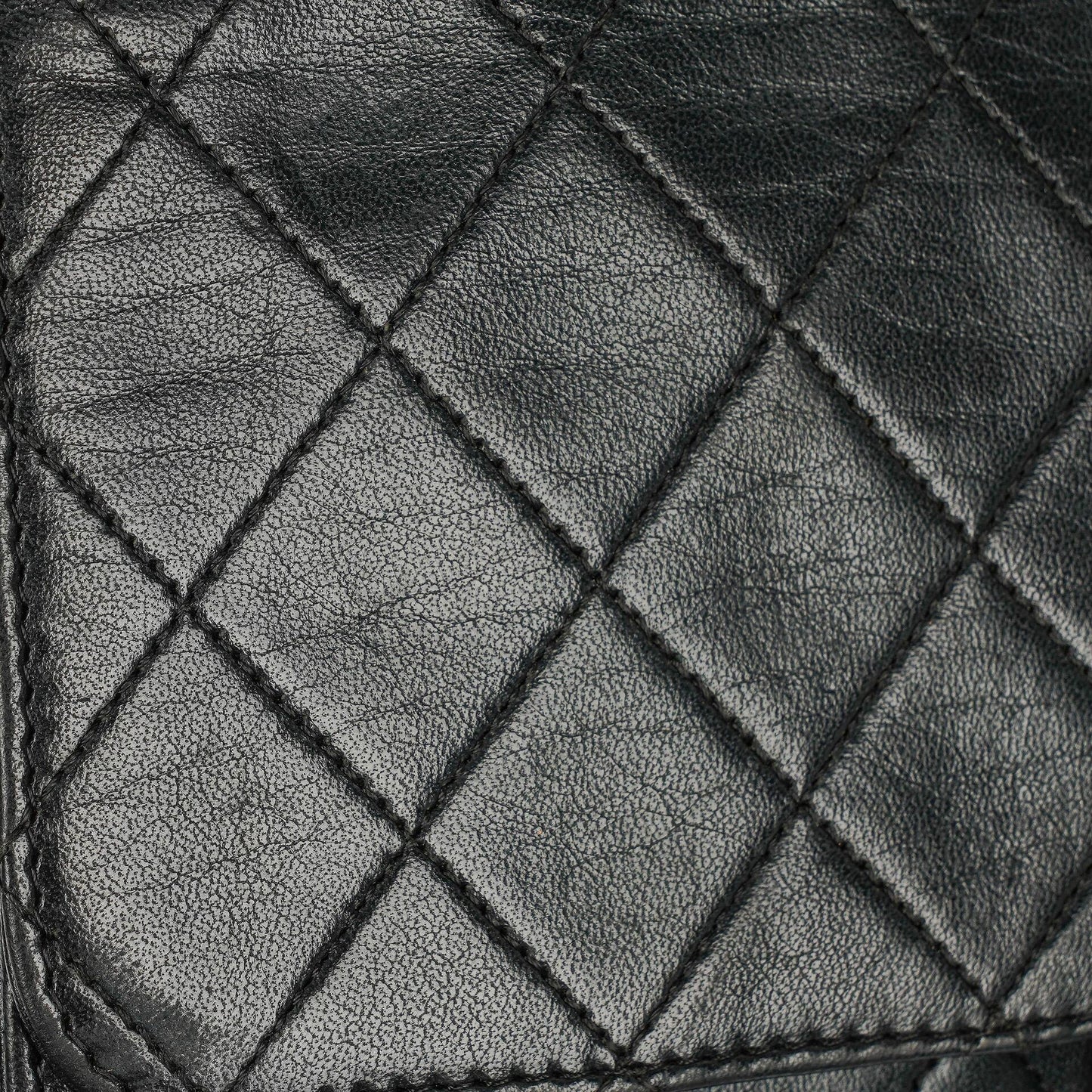 Chanel Small Classic Single Flap Tasche aus schwarzem gestepptem Lammleder mit 24K vergoldeten Beschlägen