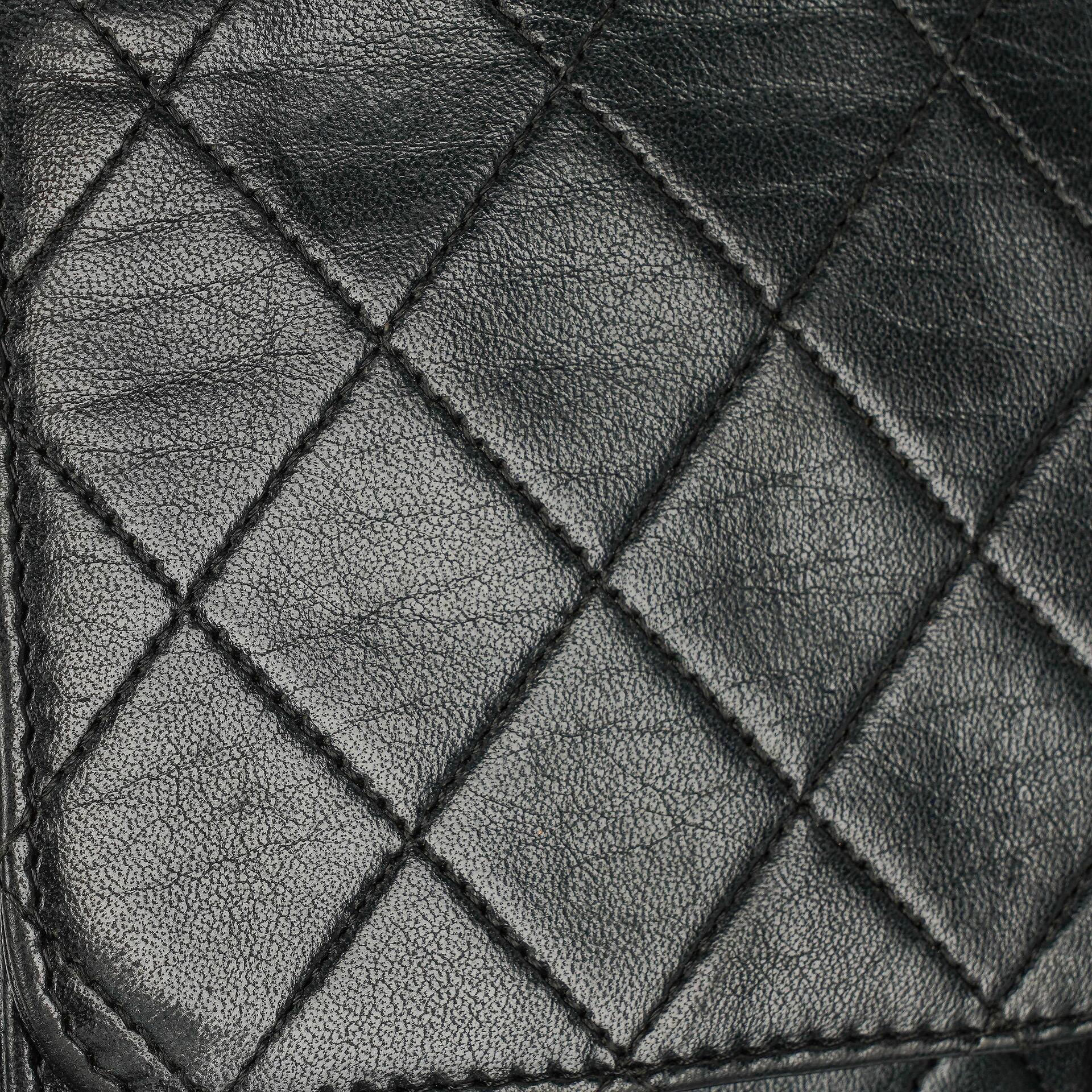 Chanel Small Classic Single Flap Tasche aus schwarzem gestepptem Lammleder mit 24K vergoldeten Beschlägen
