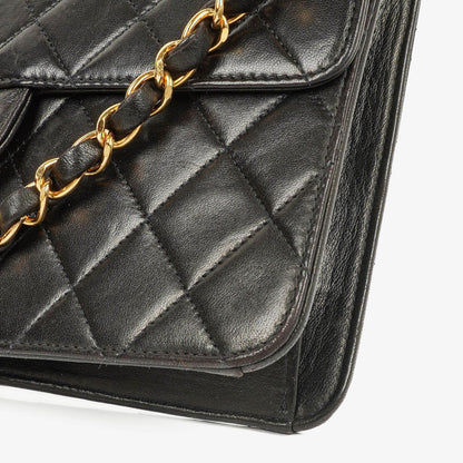 Chanel Kleine Classic Single Flap Tasche Schwarzes Gestepptes Lammleder mit 24K Gold-beschichteten Beschlägen