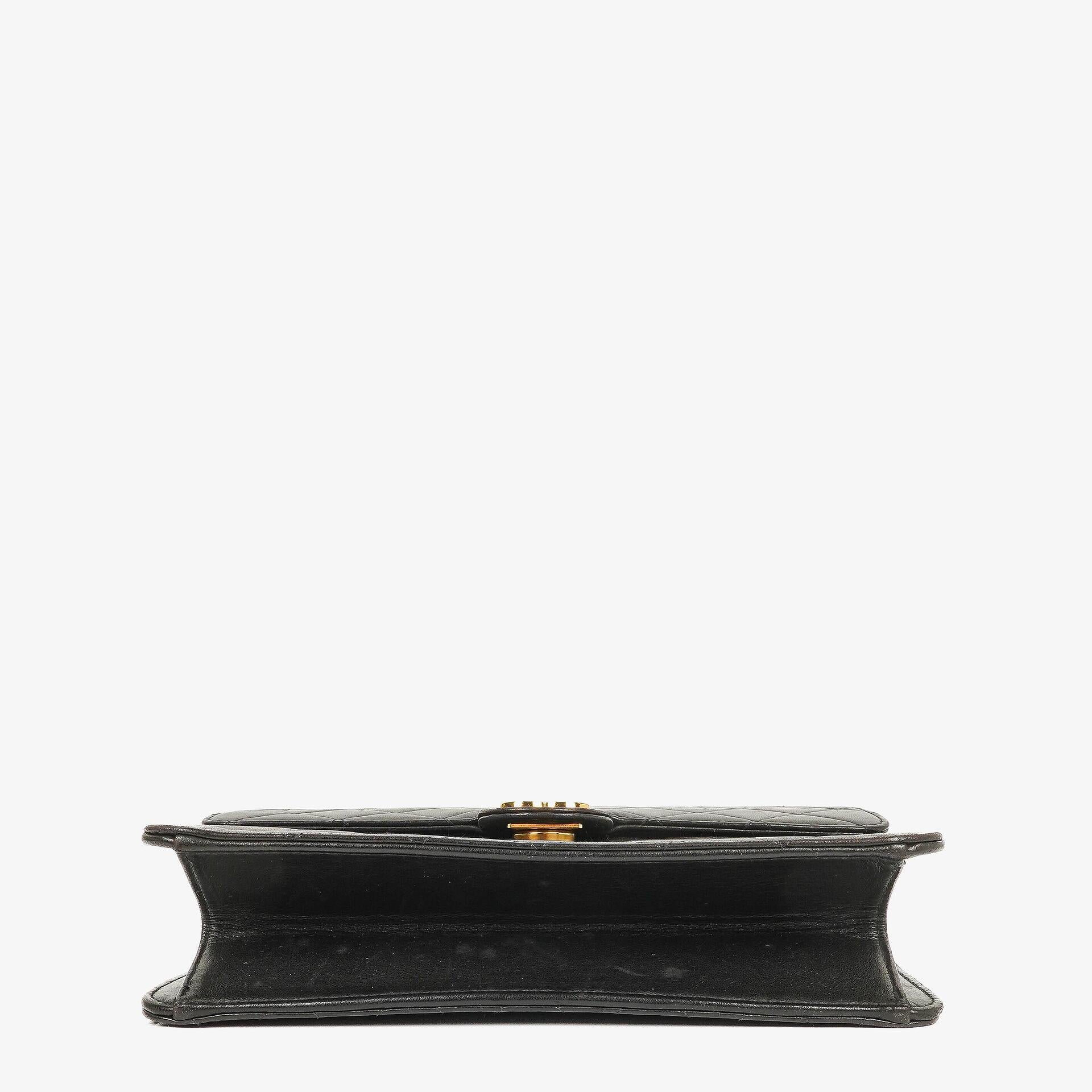 Chanel Kleine Classic Single Flap Tasche Schwarzes Gestepptes Lammleder mit 24K Gold-beschichteten Beschlägen