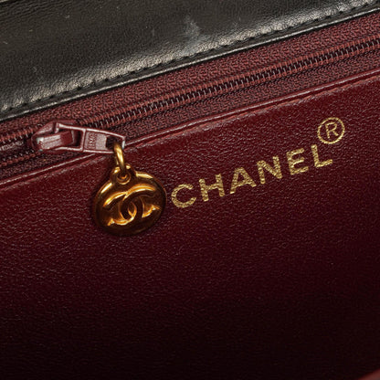 Chanel Kleine Classic Single Flap Tasche Schwarzes Gestepptes Lammleder mit 24K Gold-beschichteten Beschlägen
