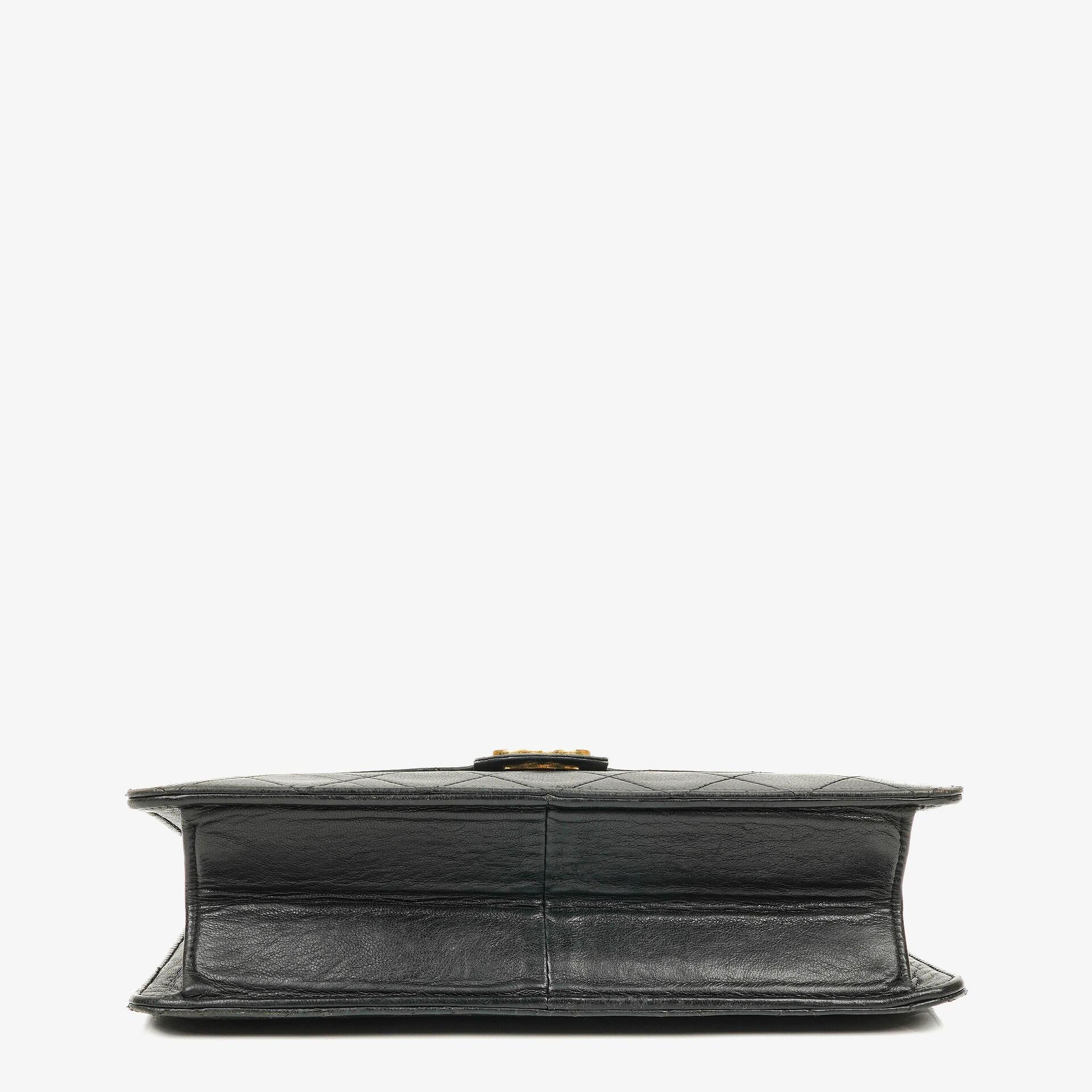 Chanel Kleine Classic Single Flap Tasche aus marineblauem gestepptem Lammleder mit 24K vergoldeter Hardware