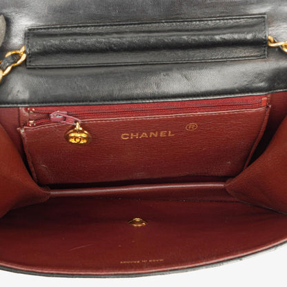 Chanel Kleine Classic Single Flap Tasche aus marineblauem gestepptem Lammleder mit 24K vergoldeter Hardware