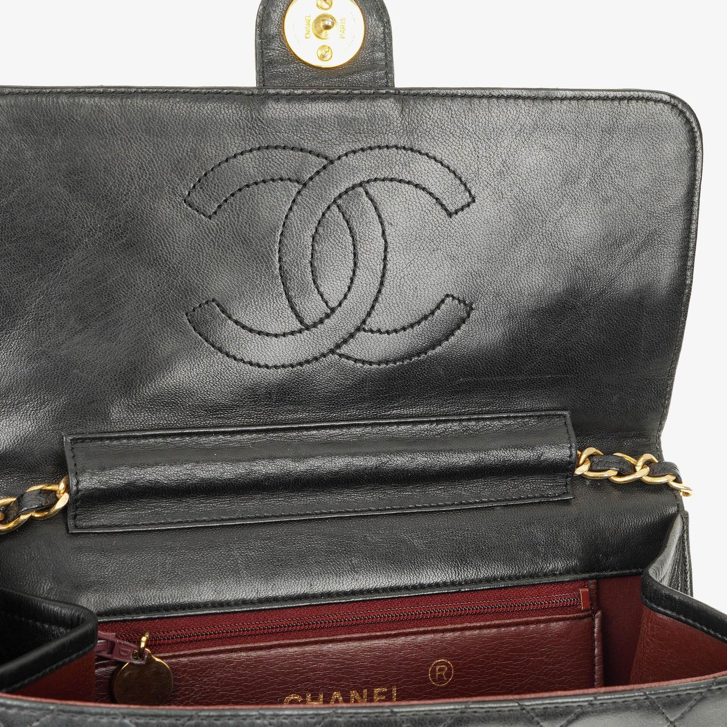 Chanel Kleine Classic Single Flap Tasche aus marineblauem gestepptem Lammleder mit 24K vergoldeter Hardware