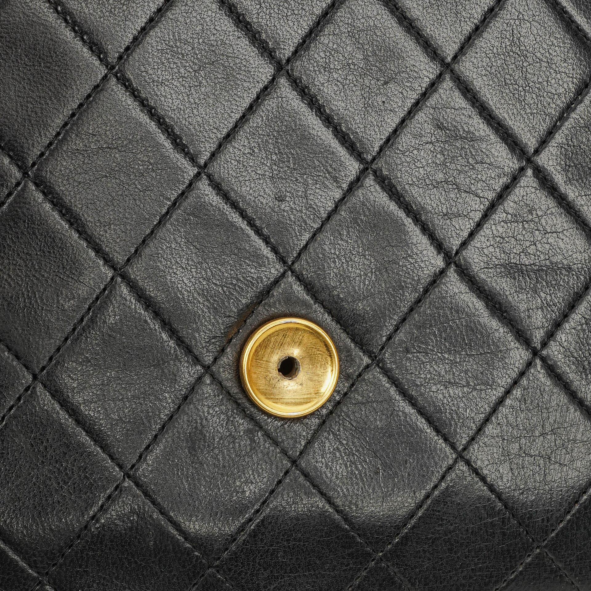 Chanel Kleine Classic Single Flap Tasche aus marineblauem gestepptem Lammleder mit 24K vergoldeter Hardware