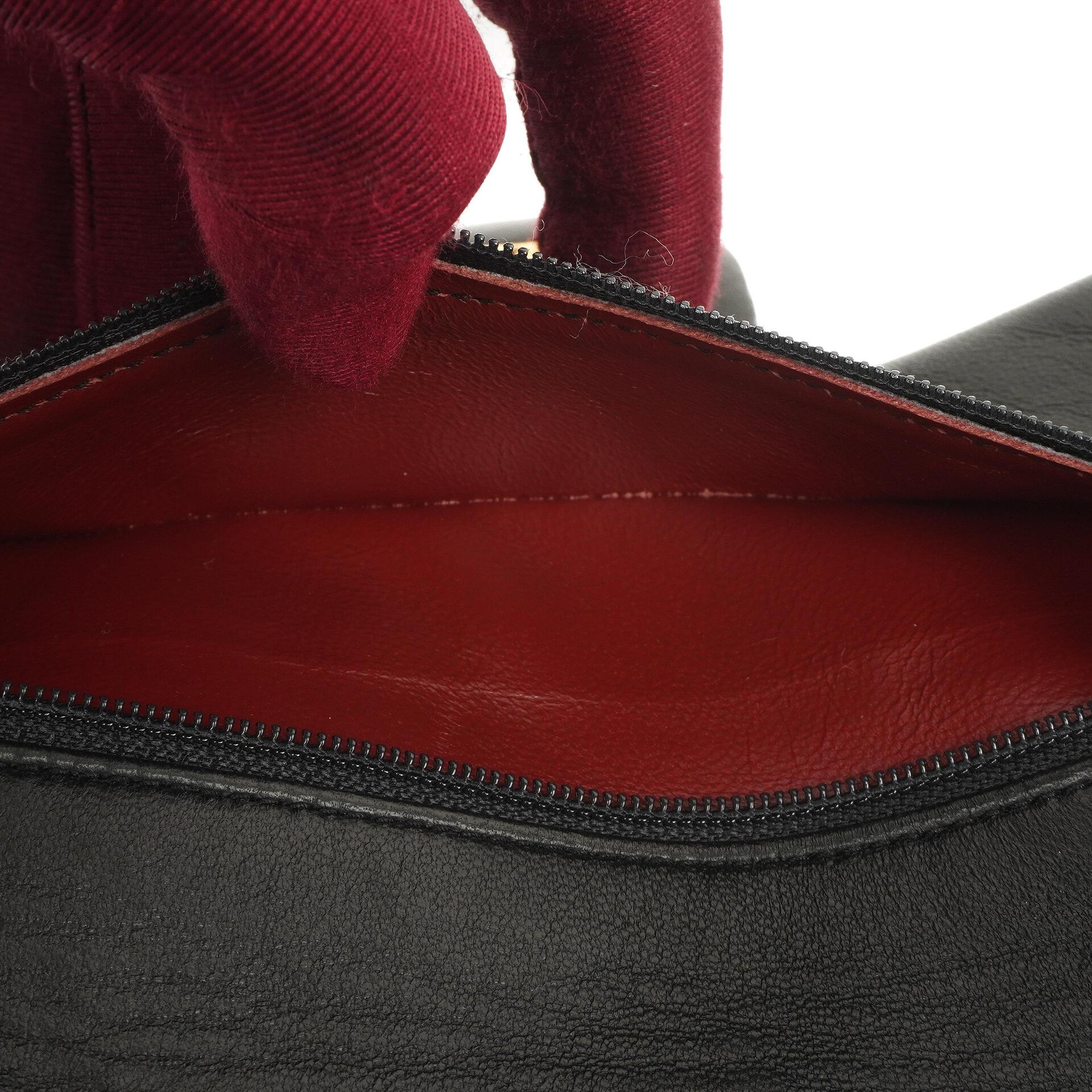 Chanel Kleine Klassische Vintage Schwarzes Gequiltetes Lammleder Doppelklappen Tasche Mit 24K Vergoldeter Hardware