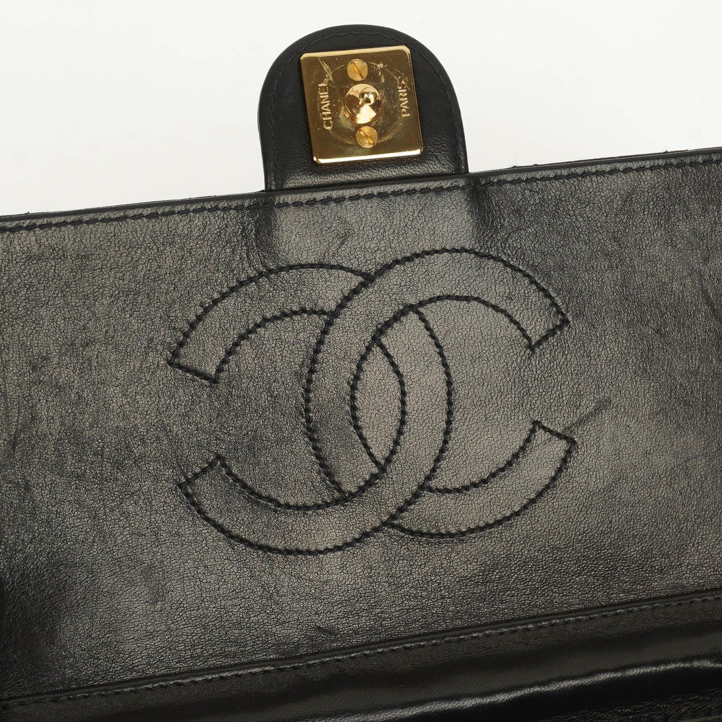 Chanel Small Classic Vintage Single Flap Bag aus schwarzem gestepptem Lammleder mit 24K goldplattierter Hardware