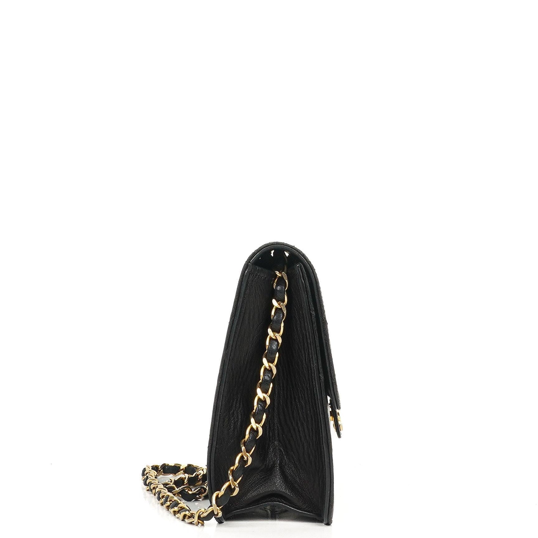 Chanel Small Classic Vintage Single Flap Bag aus schwarzem gestepptem Lammleder mit goldfarbener Hardware