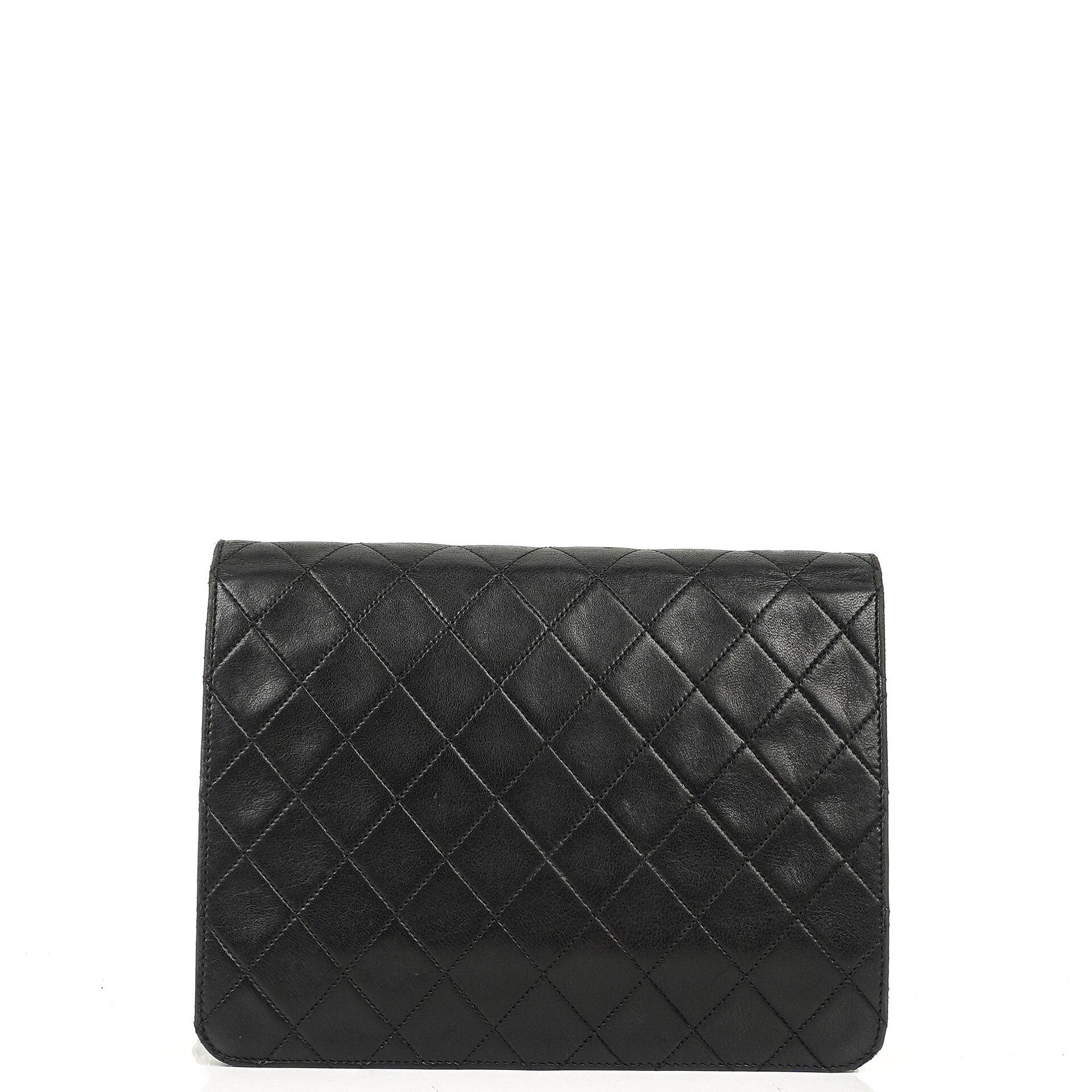 Chanel Small Classic Vintage Single Flap Bag aus schwarzem gestepptem Lammleder mit goldfarbener Hardware