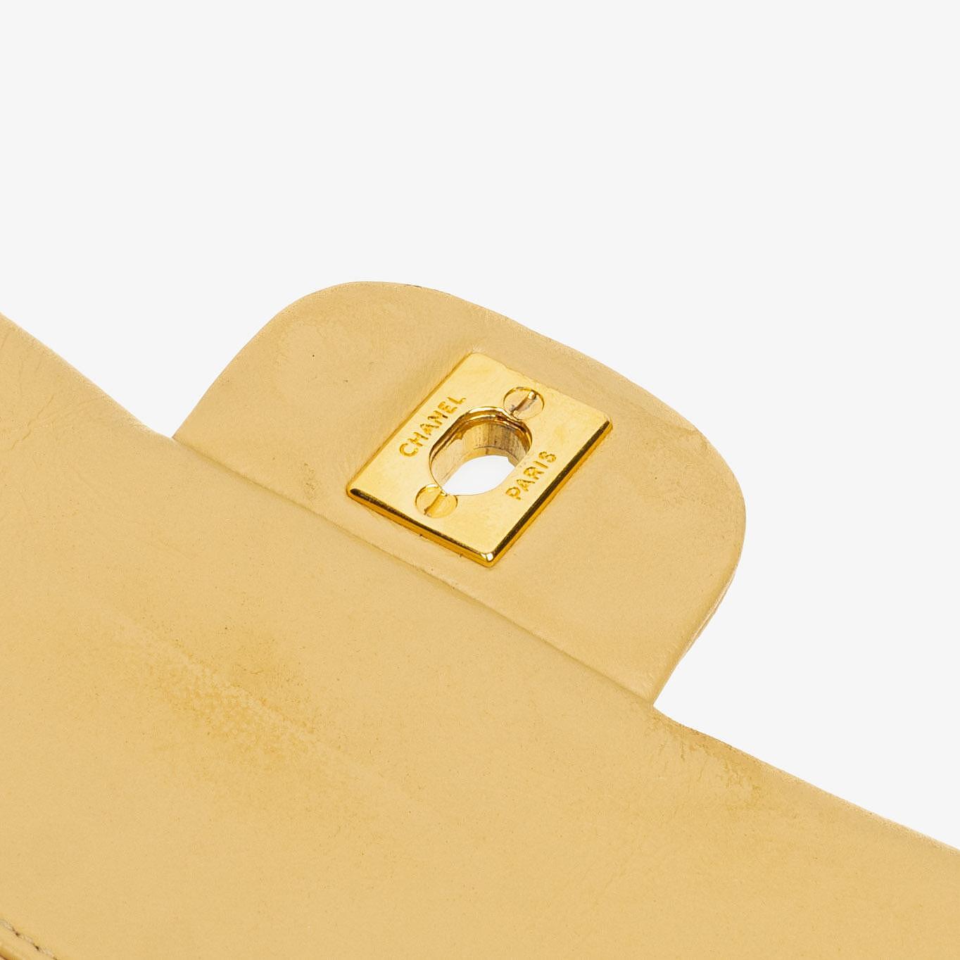 Chanel Kleine Klassische Vintage Double Flap Tasche aus beigem gestepptem Lammleder mit 24K vergoldeter Hardware