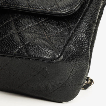 Chanel Small Classic Vintage Double Flap Bag aus schwarzem gestepptem Kaviarleder mit silberfarbener Hardware
