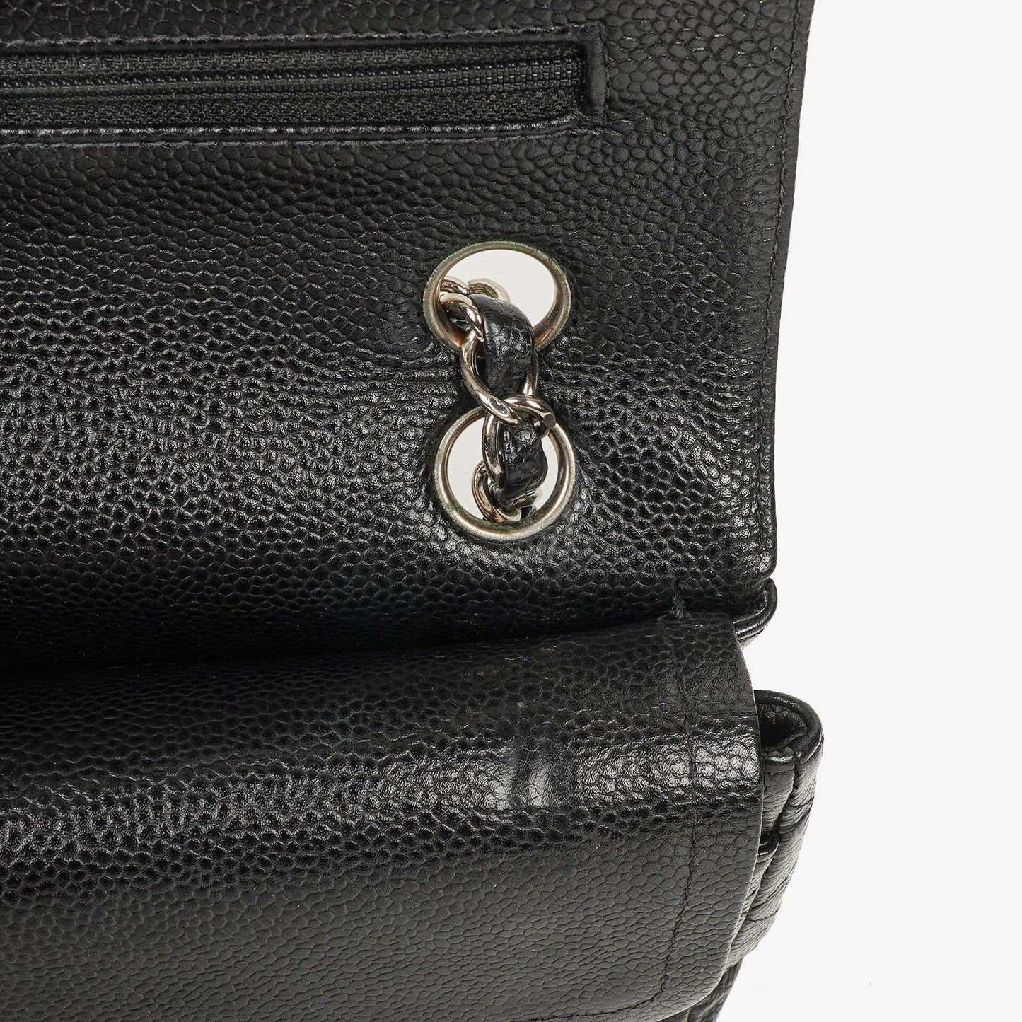 Chanel Small Classic Vintage Double Flap Bag aus schwarzem gestepptem Kaviarleder mit silberfarbener Hardware