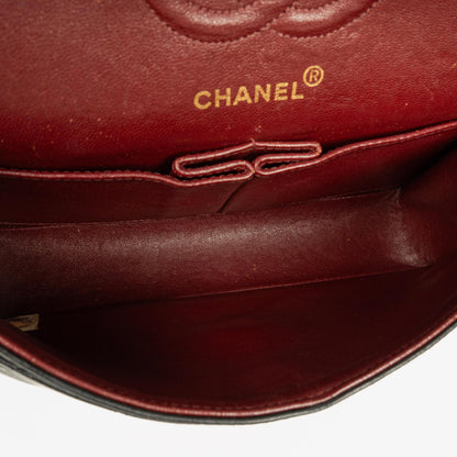 Chanel Small Classic Vintage Double Flap Bag aus schwarzem gestepptem Lammleder mit 24K vergoldeten Beschlägen