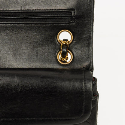 Chanel Small Classic Vintage Double Flap Bag aus schwarzem gestepptem Lammleder mit 24K vergoldeten Beschlägen