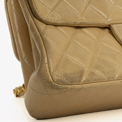Chanel Small Double-Sided Flap Tasche aus beigem gestepptem Lammleder mit 24K vergoldeter Hardware