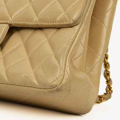 Chanel Small Double-Sided Flap Tasche aus beigem gestepptem Lammleder mit 24K vergoldeter Hardware