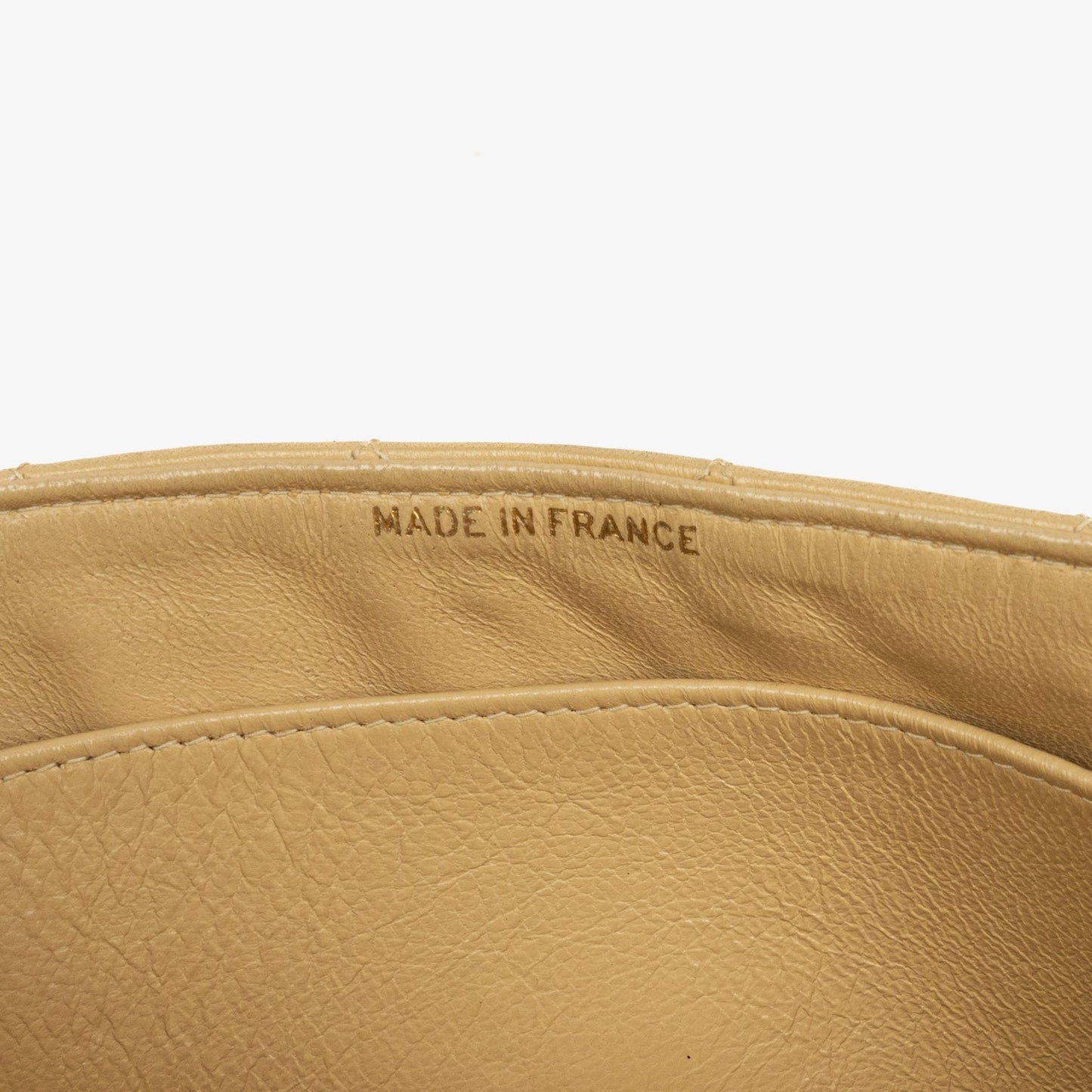 Chanel Small Double-Sided Flap Tasche aus beigem gestepptem Lammleder mit 24K vergoldeter Hardware