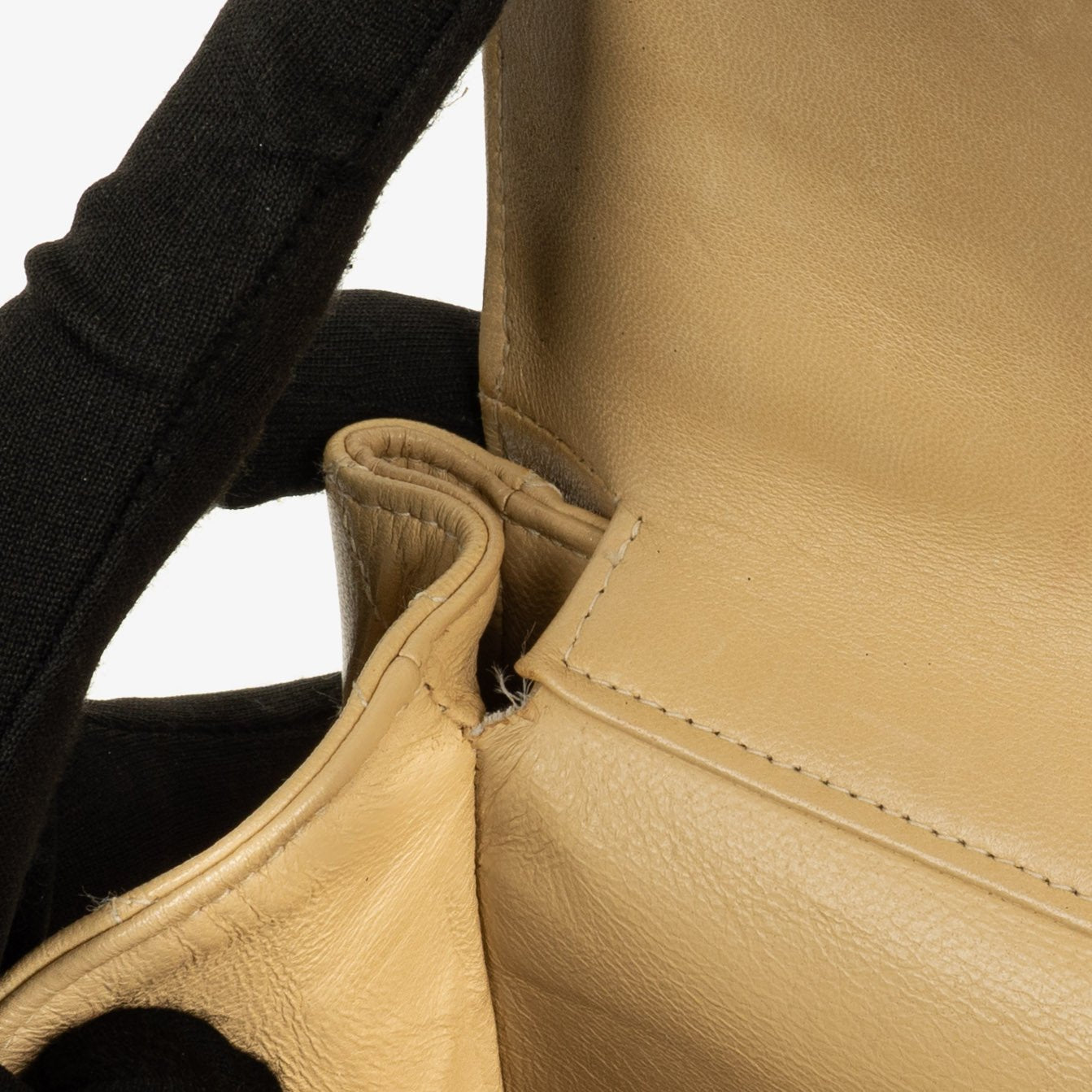 Chanel Small Double-Sided Flap Tasche aus beigem gestepptem Lammleder mit 24K vergoldeter Hardware