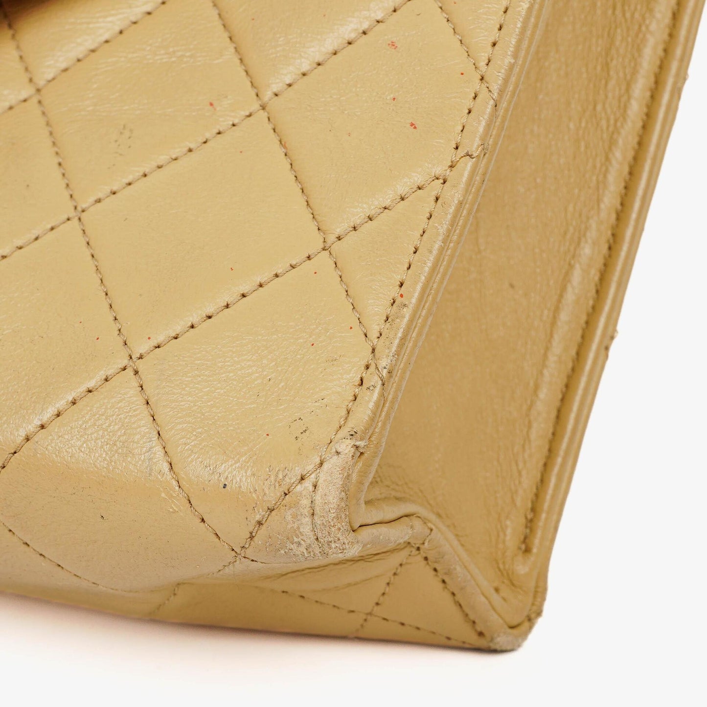Chanel Small Envelope Maxi CC Logo Flap Bag aus beigem gestepptem Lammleder mit 24K vergoldeter Hardware