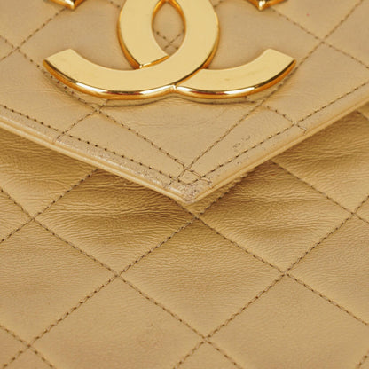Chanel Small Envelope Maxi CC Logo Flap Bag aus beigem gestepptem Lammleder mit 24K vergoldeter Hardware