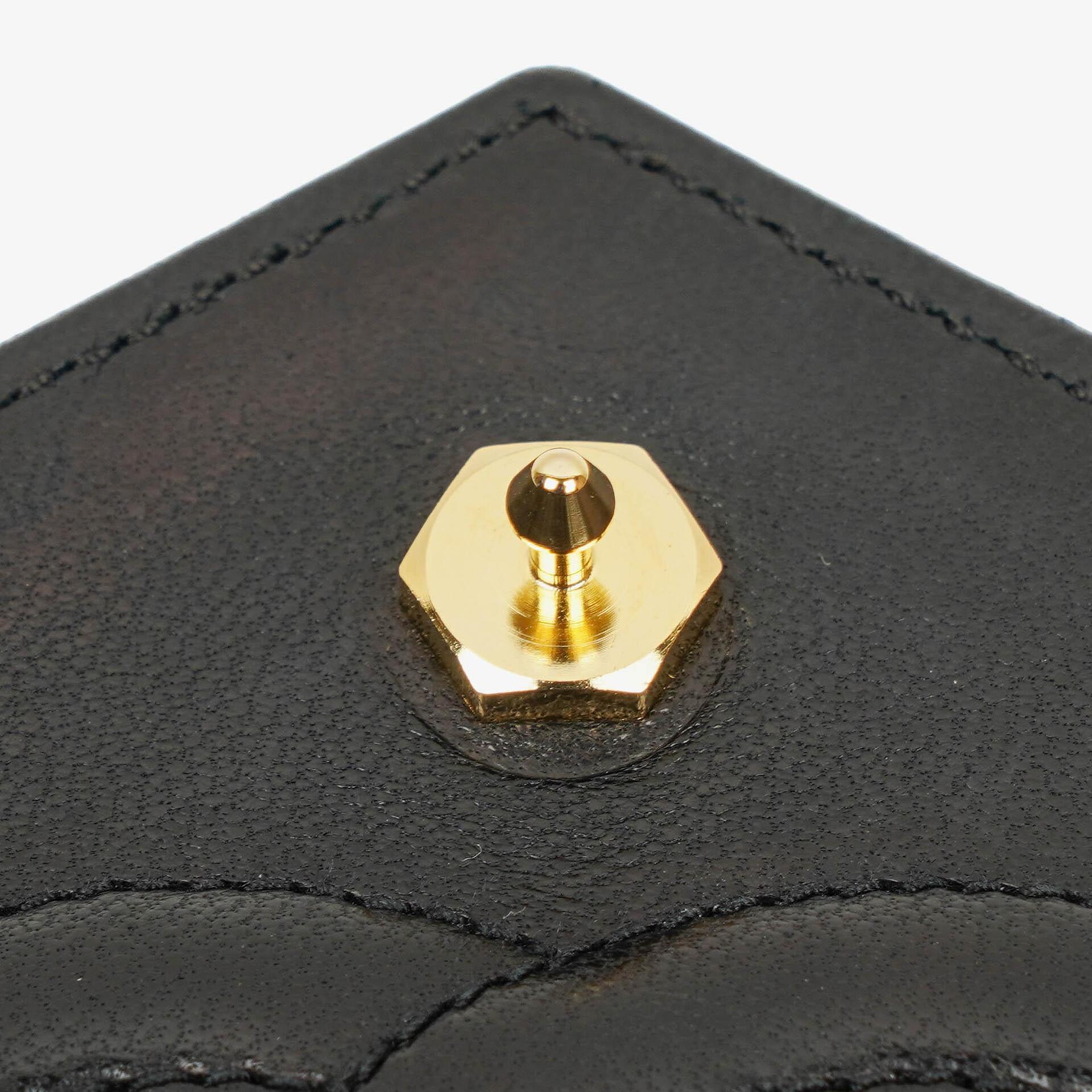 Chanel Kleine Envelope Maxi CC Logo Flap Tasche aus schwarzem gestepptem Lammleder mit 24K vergoldeten Beschlägen