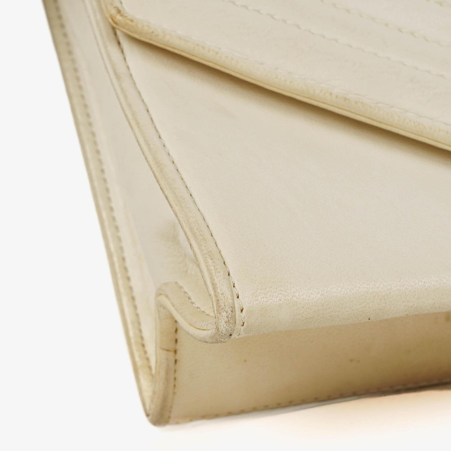 Chanel Small Envelope Flap Bag aus weißem Leder