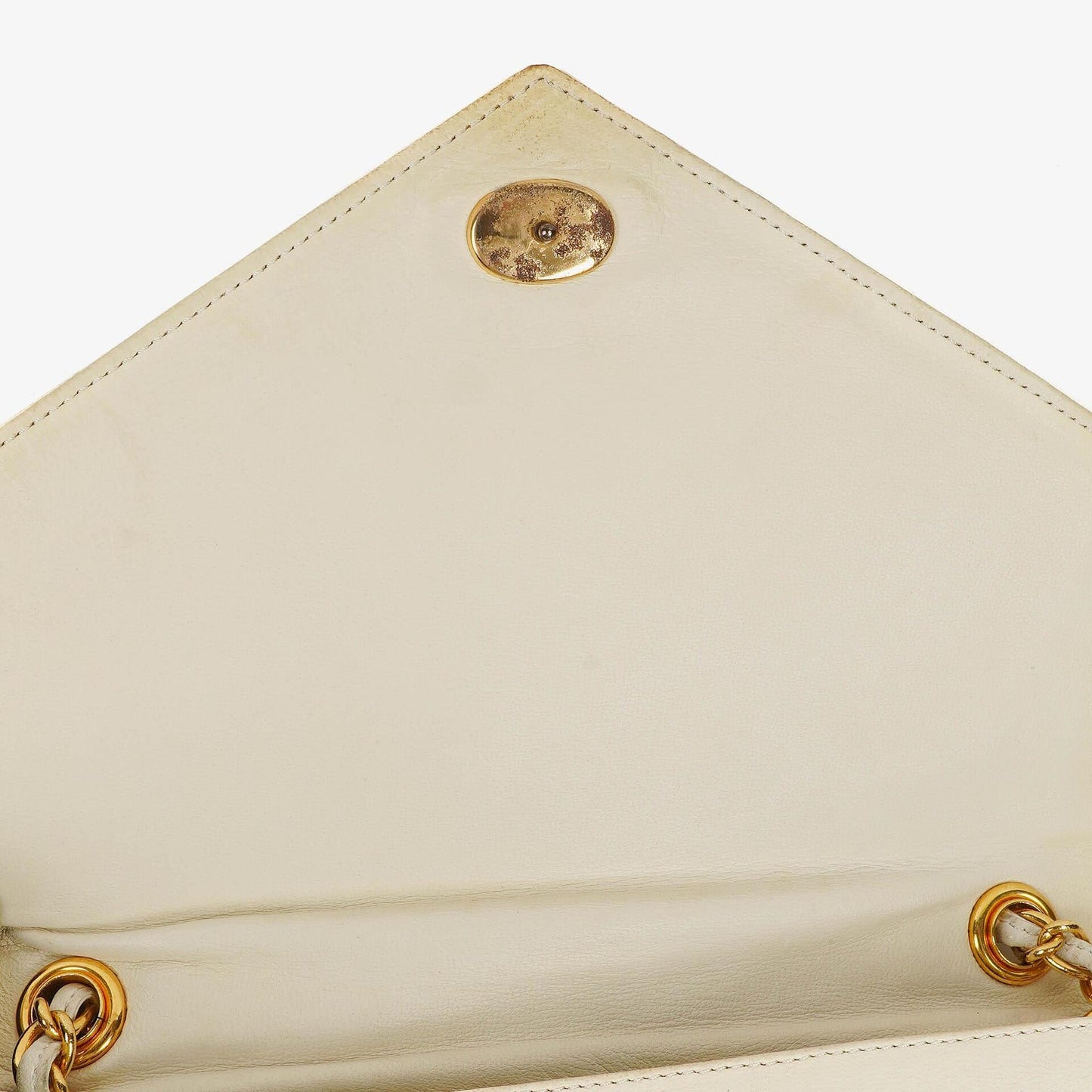 Chanel Small Envelope Flap Bag aus weißem Leder