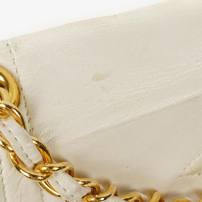 Chanel Small Envelope Flap Bag aus weißem Leder