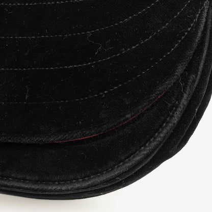 Chanel Small Half Moon Klappentasche aus schwarzem Samt