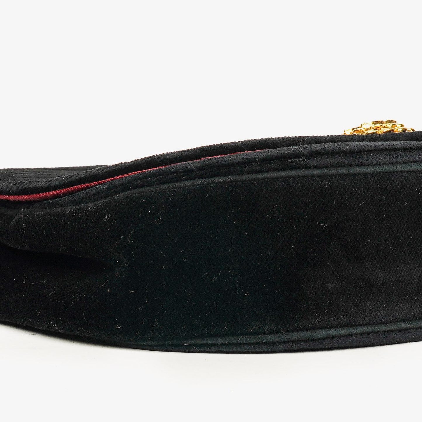 CHANEL Kleine Halbmond-Klappentasche aus schwarzem Samt
