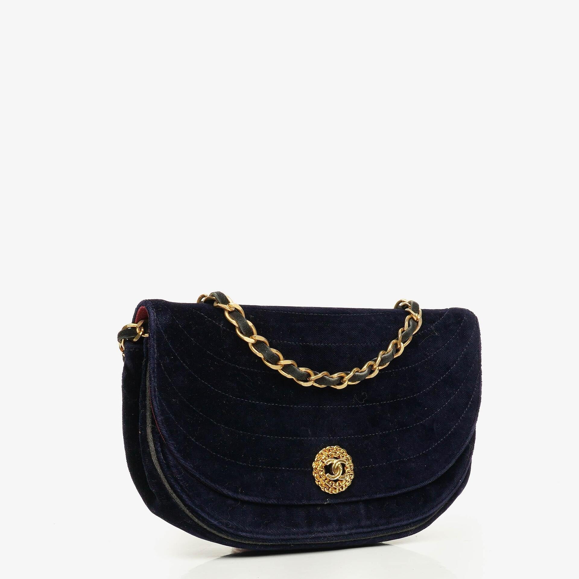Chanel Kleine Halbmond Navy Samt Klappentasche