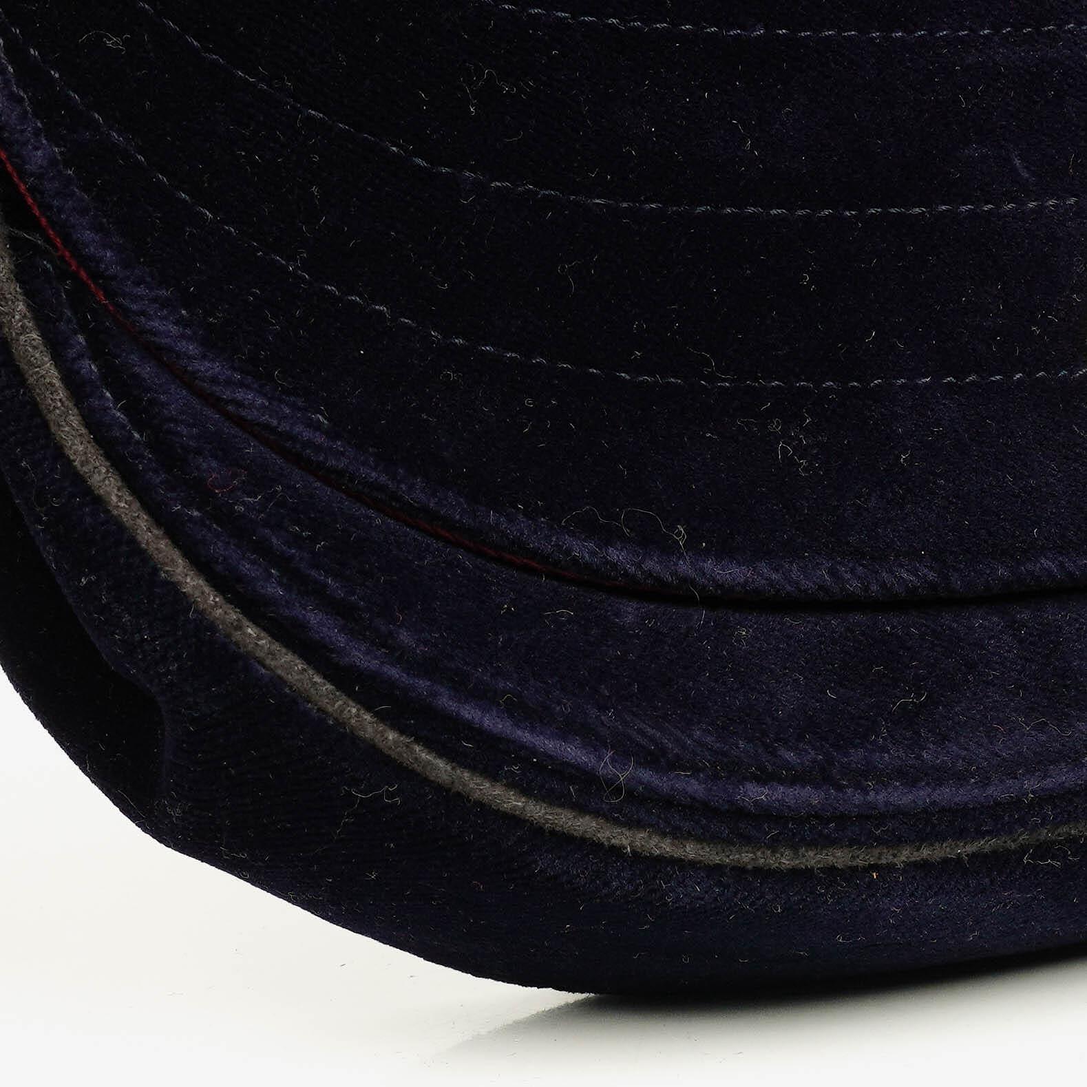 Chanel Kleine Halbmond Navy Samt Klappentasche