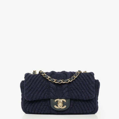 Chanel Kleine Marineblaue Paris-Hamburg Kabelstrick Stoff Mit Kalbsleder Klappe Tasche