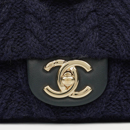 Chanel Kleine Marineblaue Paris-Hamburg Kabelstrick Stoff Mit Kalbsleder Klappe Tasche