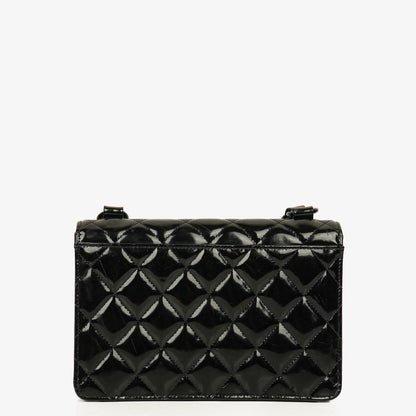Chanel Small Single Flap Bag aus schwarzem gestepptem Lackleder