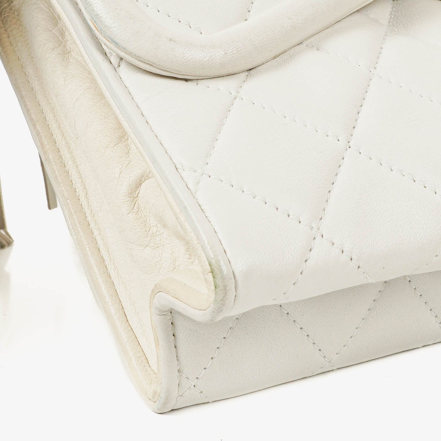 Chanel kleine Tassel Flap Tasche aus weißem gestepptem Lammleder
